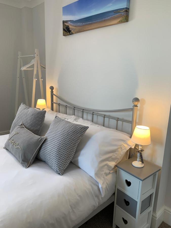 Seaspray Boutique Whitby Apartment Buitenkant foto