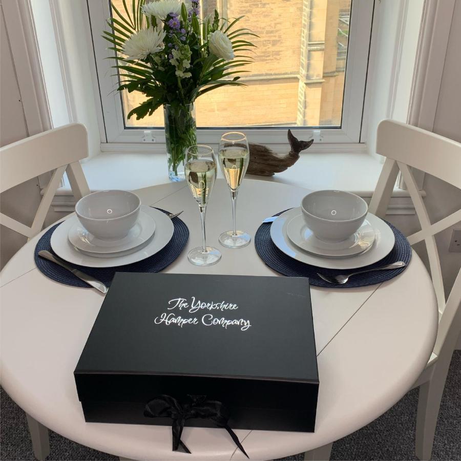 Seaspray Boutique Whitby Apartment Buitenkant foto